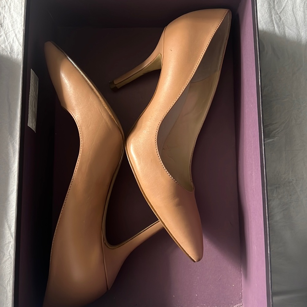 Enzo Angiolini heels size 6- great used condition